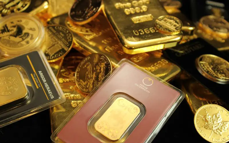 The Pros and Cons of Investing in Gold Bars