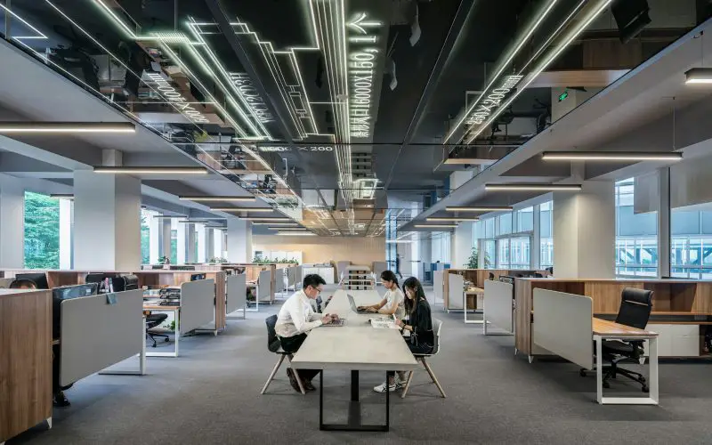 The Role of Acoustic Solutions in Modern Workspaces: How Acoustic Spray Contributes to Soundproofing